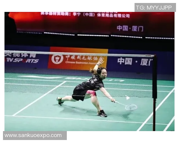 上海羽毛球队在全国锦标赛积分榜上以74分稳居第一名展现强劲实力